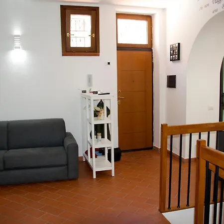 La Tana Di Vicolo San Carlo Apartment *